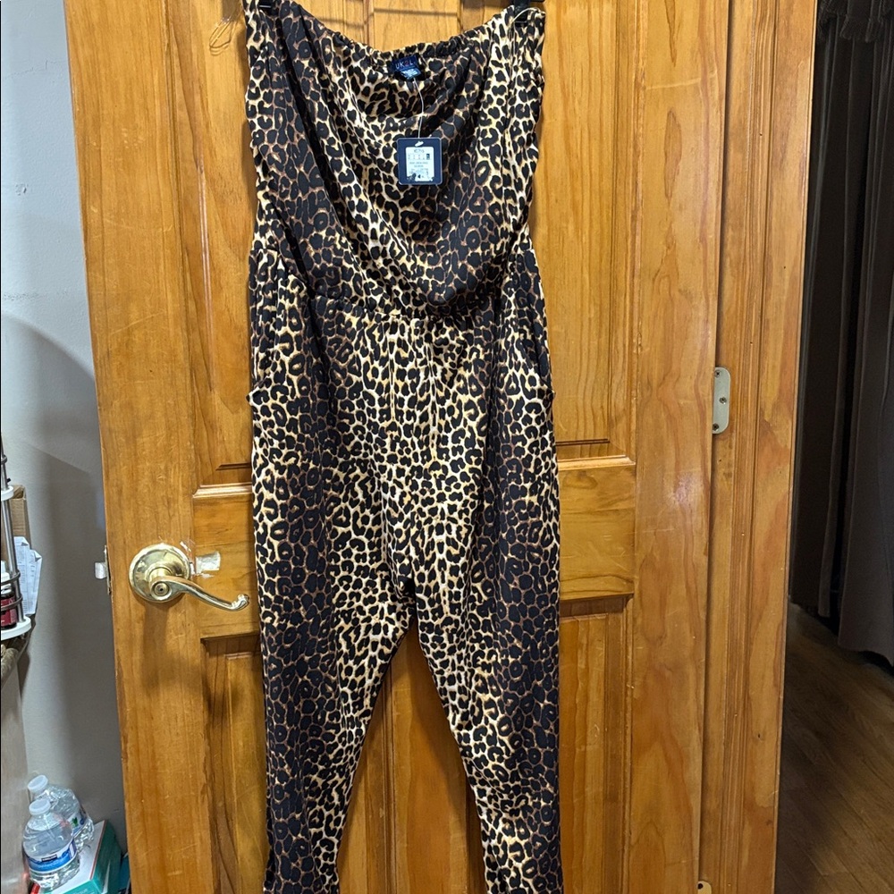 UK2LA Animal Print Jumpsuit